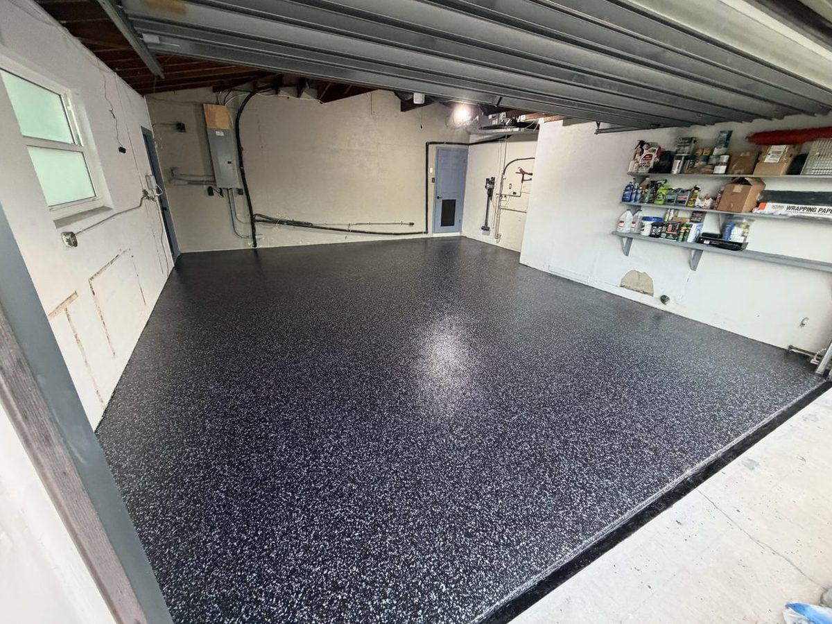 Black flake epoxy garage floor in Tampa Bay